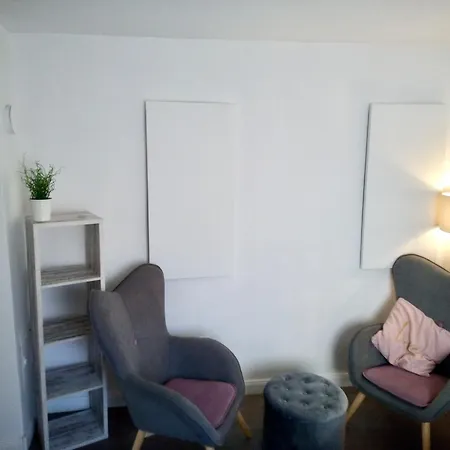 Apartman Gemuetliche 1 *